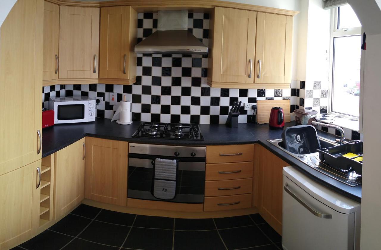 The Gateway Guest Apartment Портстюърт Екстериор снимка